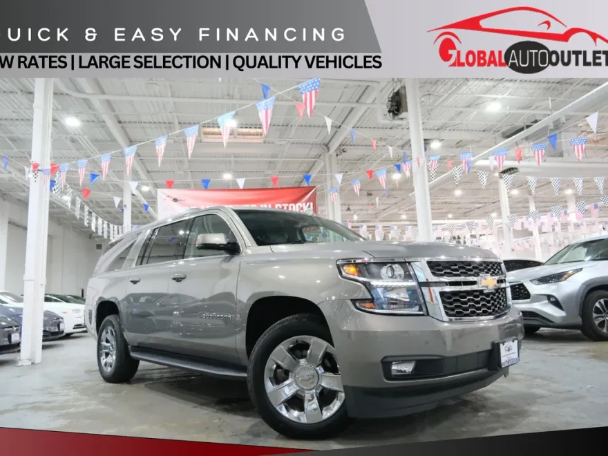 2019 Chevrolet Suburban LT photo 1