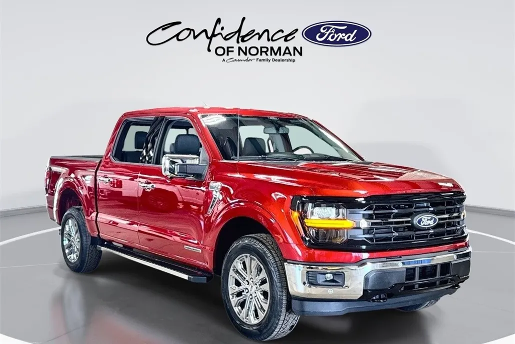 2025 Ford F-150 XLT photo 1