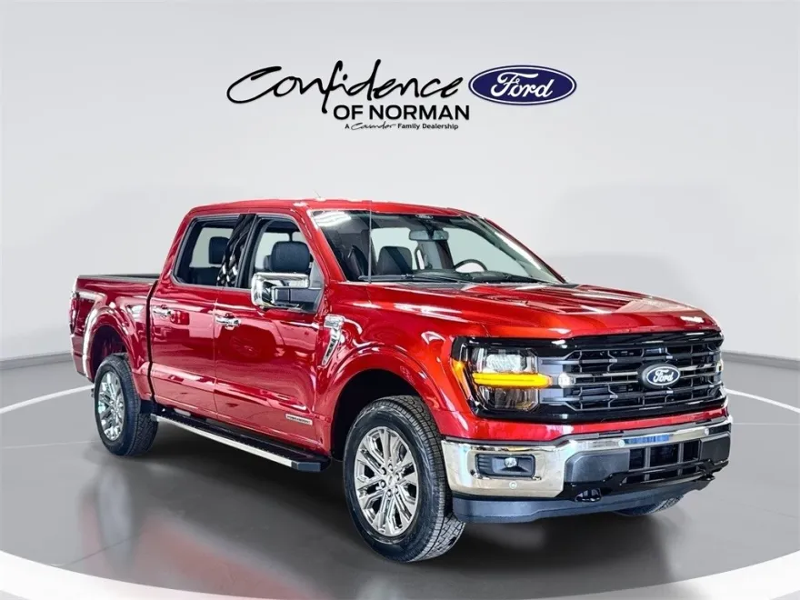 2025 Ford F-150 XLT photo 1
