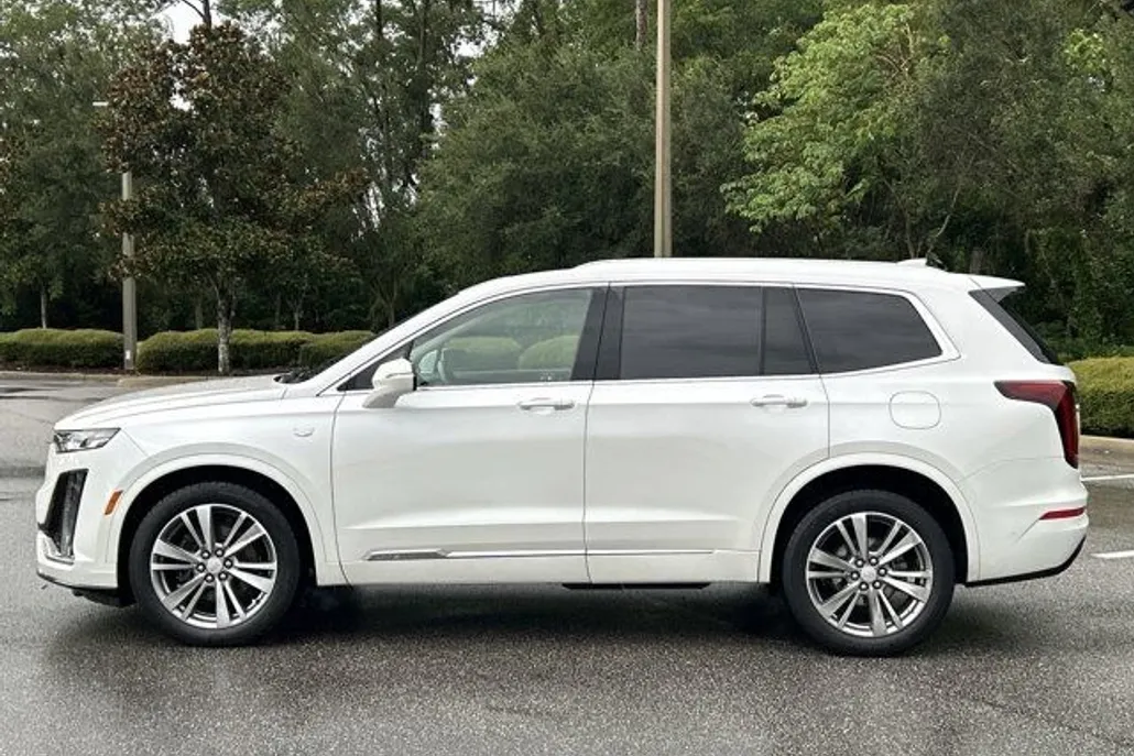 2021 Cadillac XT6 Premium Luxury photo 1