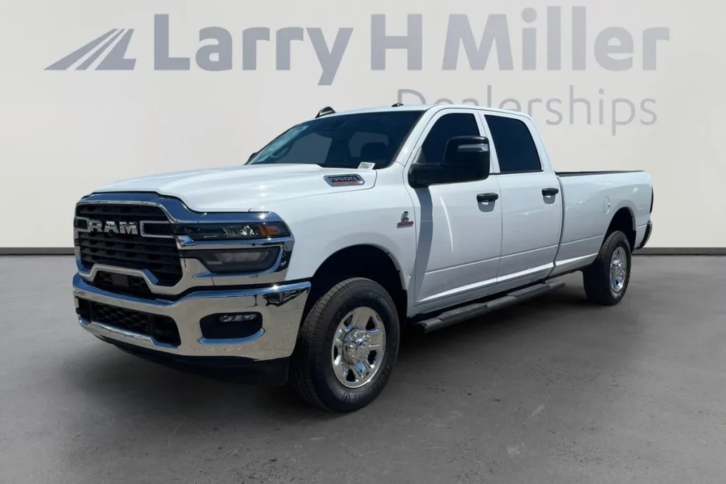 2025 Ram 3500 Tradesman photo 1