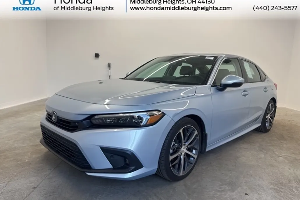 2023 Honda Civic Touring photo 1
