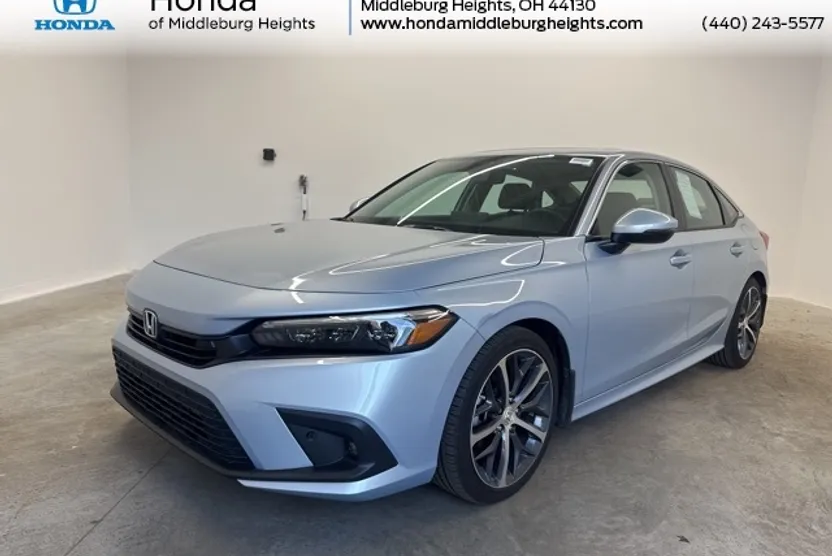 2023 Honda Civic Touring photo 1