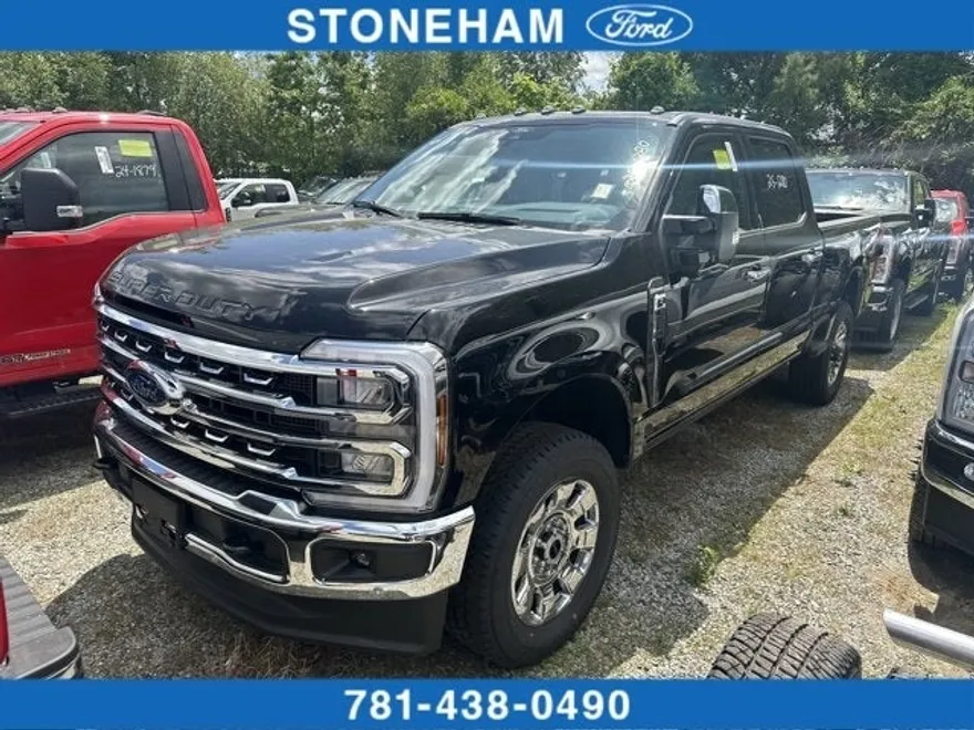 2025 Ford F-350 Lariat photo 1