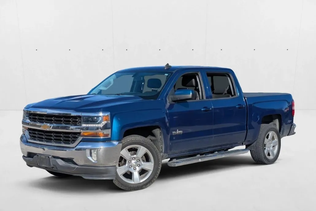 2018 Chevrolet Silverado 1500 LT photo 1