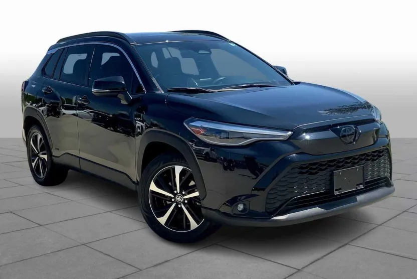 2023 Toyota Corolla Cross Hybrid XSE photo 1