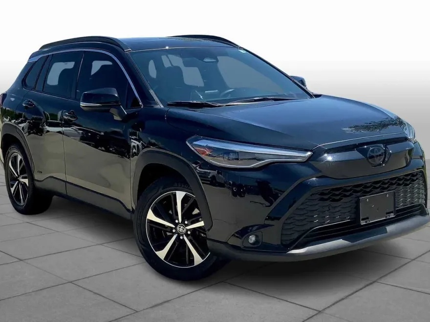 2023 Toyota Corolla Cross Hybrid XSE photo 1