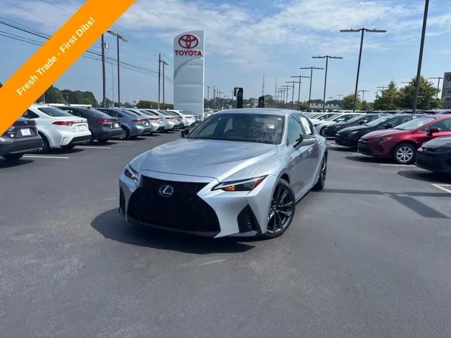 2023 Lexus IS 350 F SPORT photo 1