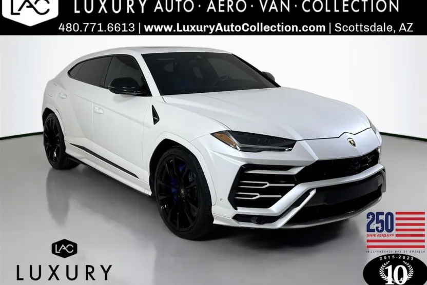 2021 Lamborghini Urus photo 1