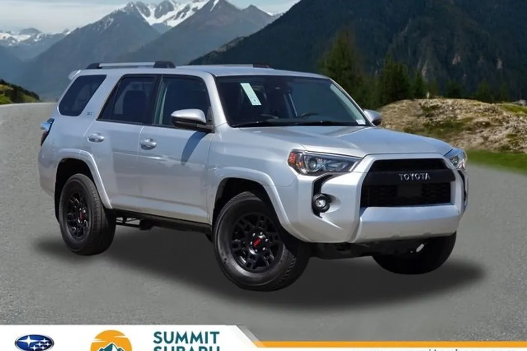 2023 Toyota 4Runner SR5 photo 1