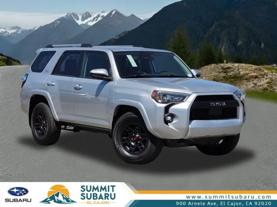 2023 Toyota 4Runner SR5 photo 1