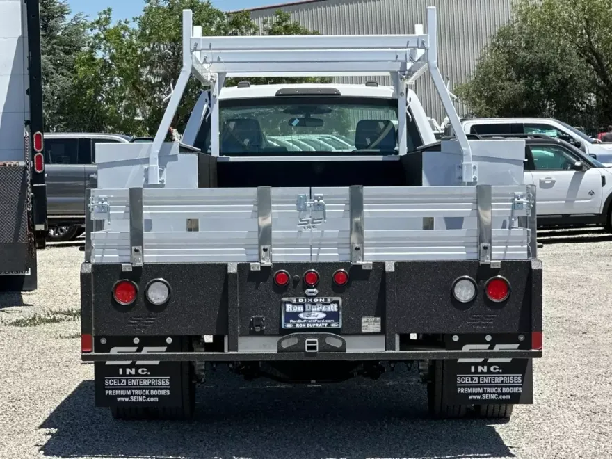 2024 Ford F-550 photo 5
