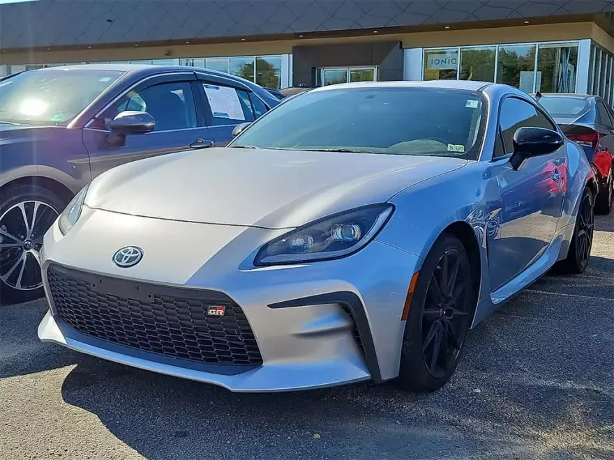 2022 Toyota GR86 Premium photo 1