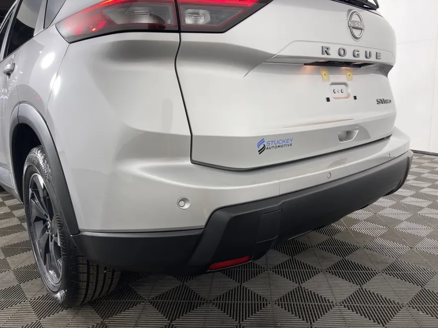 2024 Nissan Rogue SV photo 1