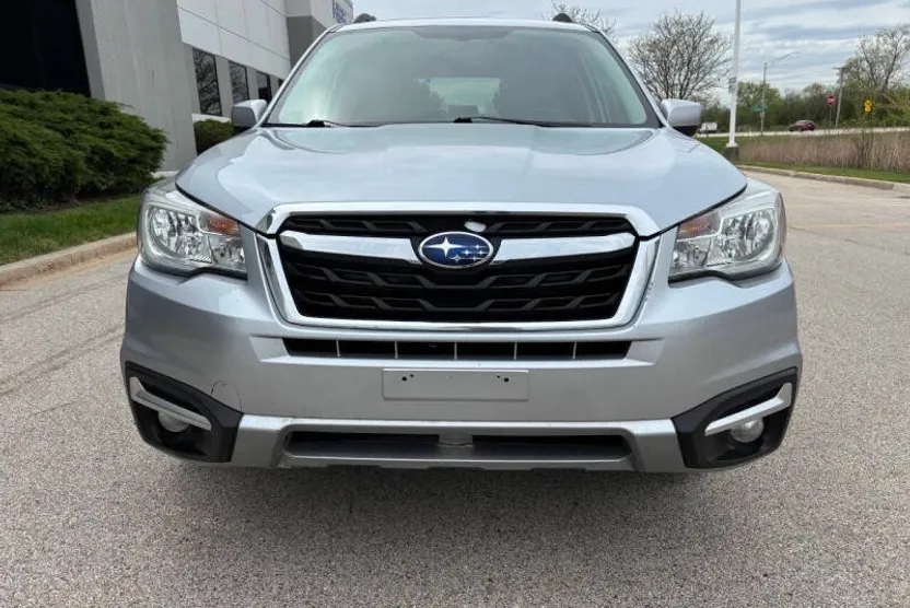 2017 Subaru Forester 2.5i Limited photo 1