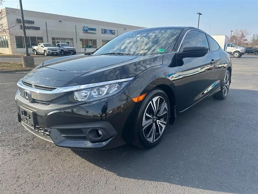 2018 Honda Civic EX-L photo 1
