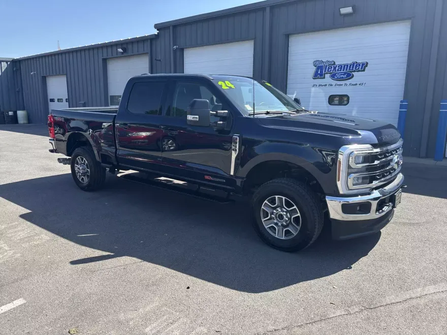 2024 Ford F-350 Lariat photo 1
