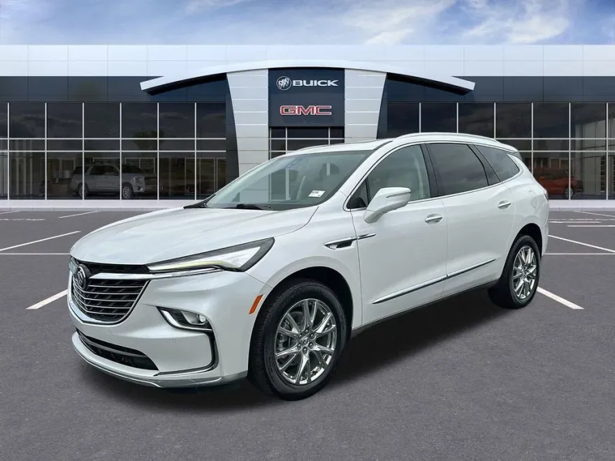 2023 Buick Enclave Premium photo 1