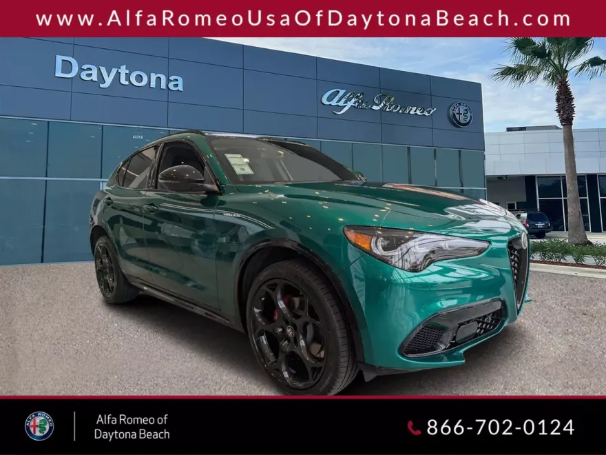 2025 Alfa Romeo Stelvio Sprint Base photo 1