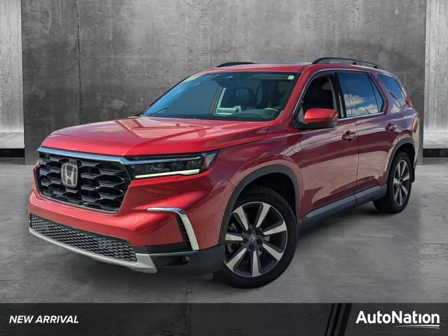 2024 Honda Pilot Touring Sport photo 1