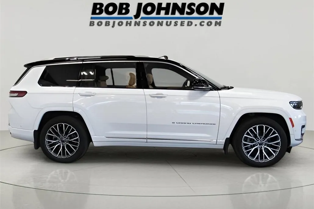2021 Jeep Grand Cherokee L Summit Reserve photo 1