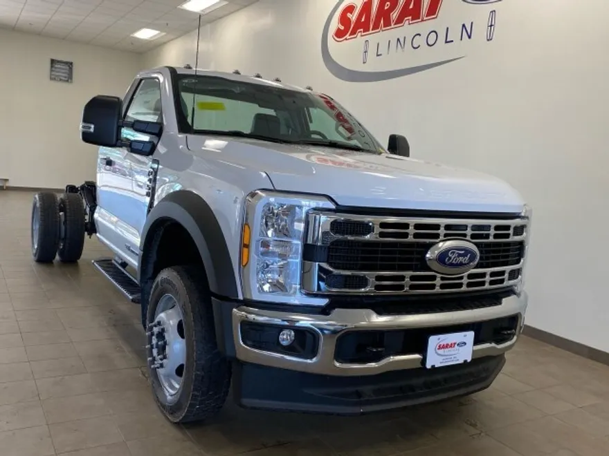 2025 Ford F-450 XL photo 1