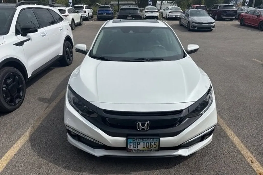 2019 Honda Civic EX-L photo 1