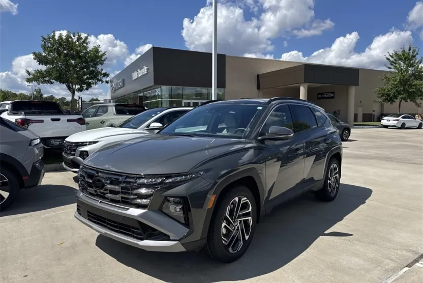 2026 Hyundai Tucson Limited photo 1