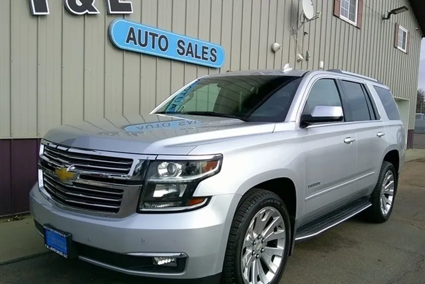 2017 Chevrolet Tahoe Premier photo 1