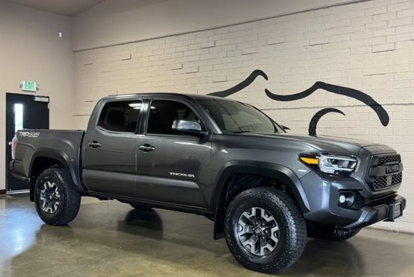 2022 Toyota Tacoma SR5 photo 1