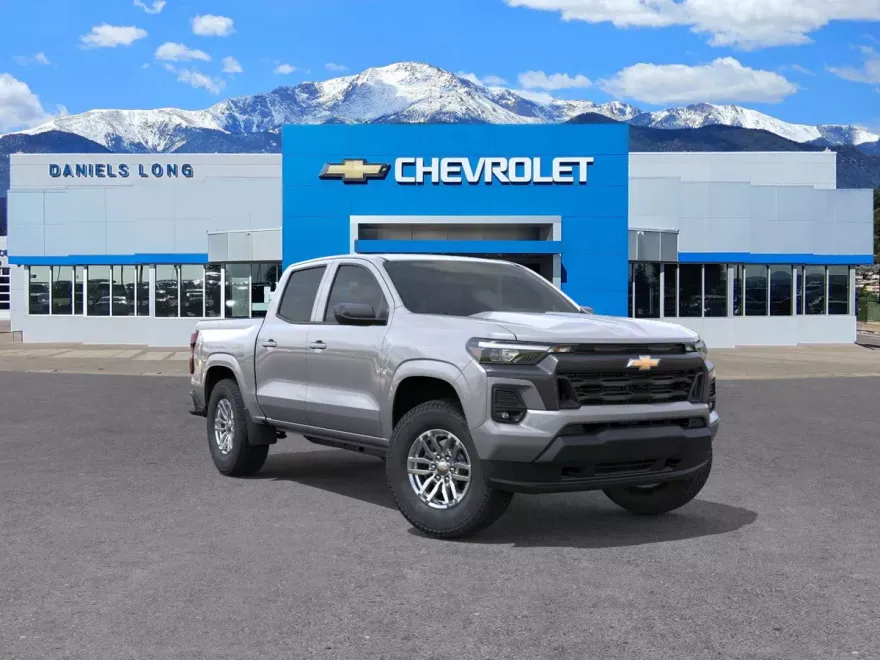2026 Chevrolet Colorado LT photo 1