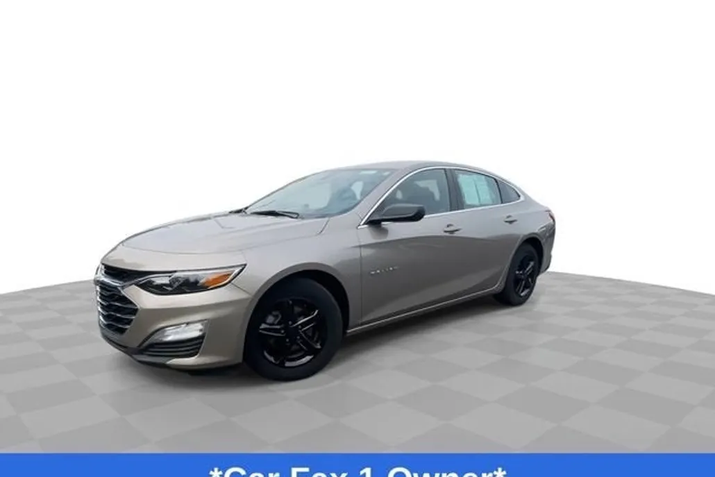 2022 Chevrolet Malibu LS photo 1