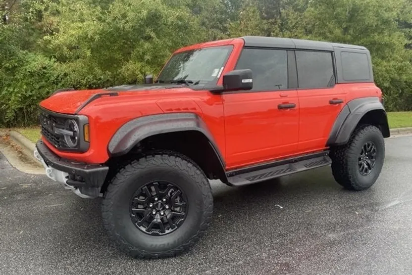2023 Ford Bronco Raptor photo 1