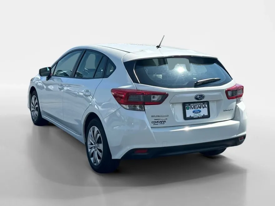 2023 Subaru Impreza Base photo 1