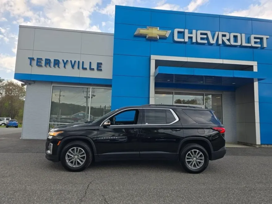 2022 Chevrolet Traverse Leather photo 1
