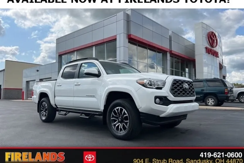 2023 Toyota Tacoma TRD Sport Double Cab photo 1