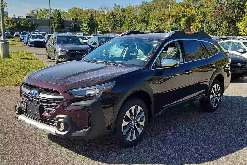 2025 Subaru Outback Touring XT photo 1