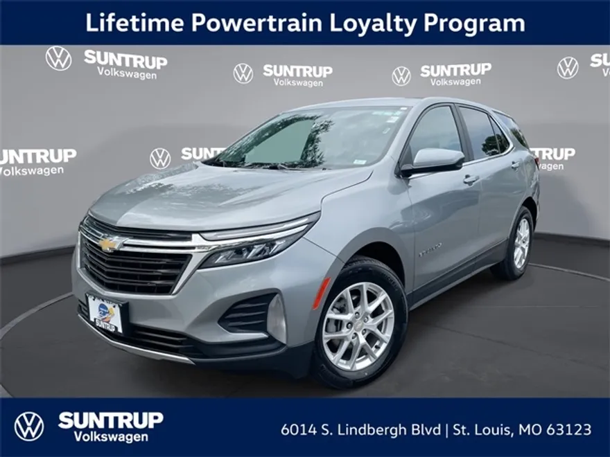 2023 Chevrolet Equinox LT photo 1