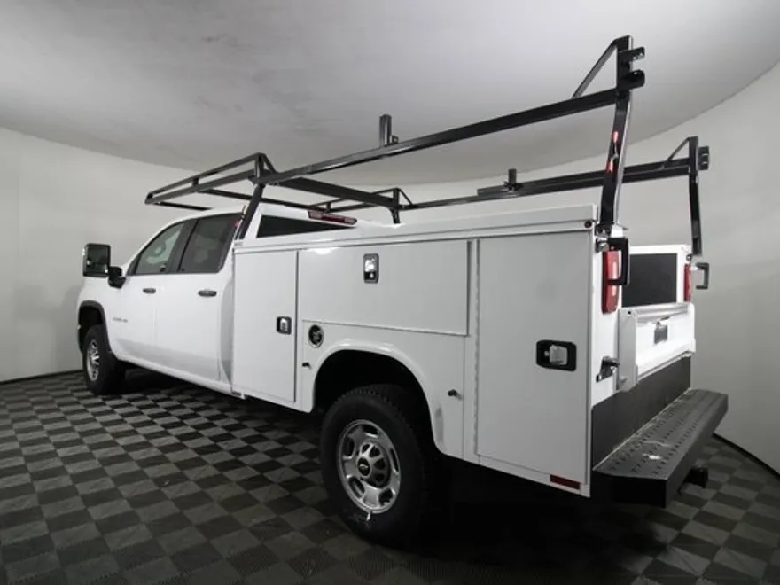 2024 Chevrolet Silverado 2500HD photo 1