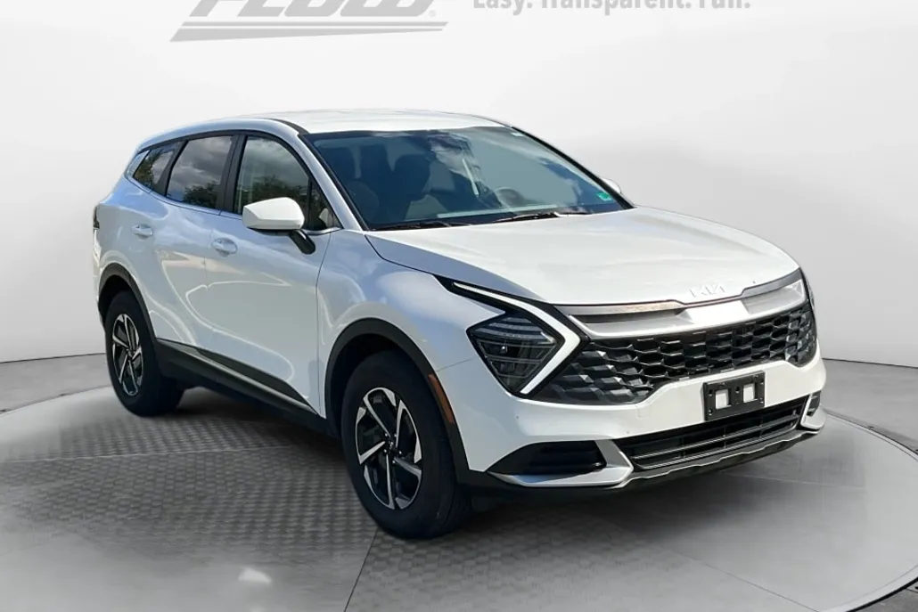 2024 Kia Sportage Hybrid LX photo 1