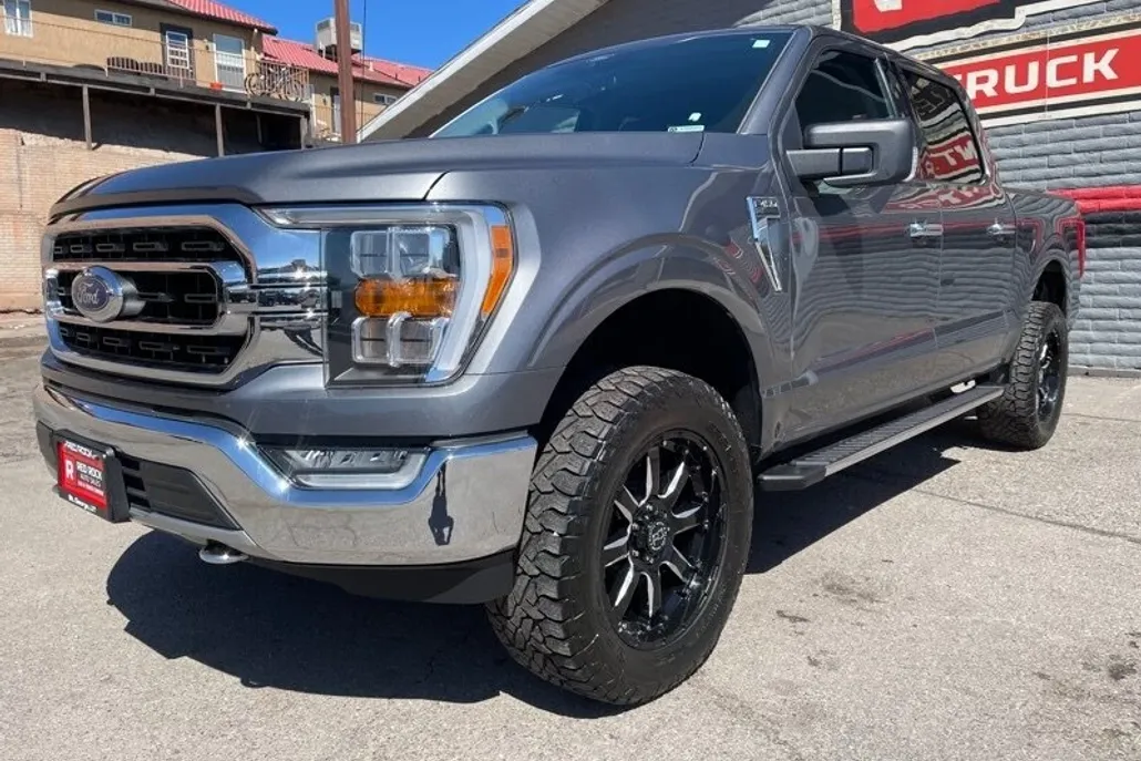 2021 Ford F-150 XLT photo 1