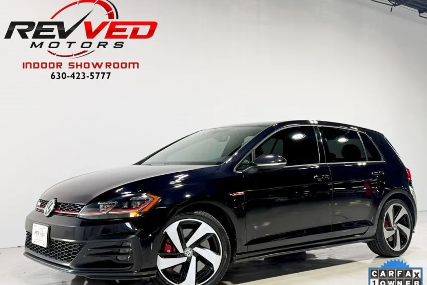 2019 Volkswagen Golf GTI SE photo 1