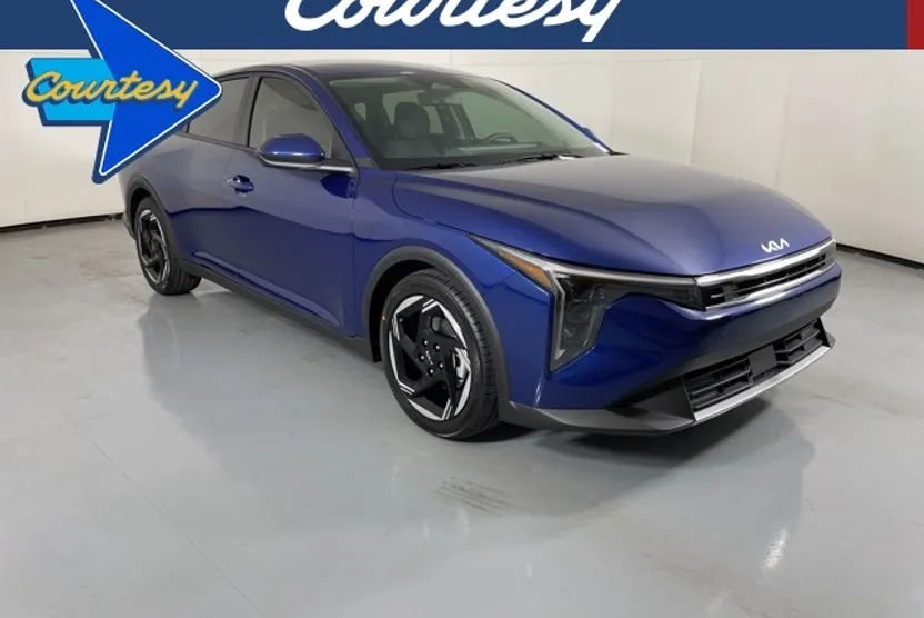 2025 Kia K4 EX photo 1