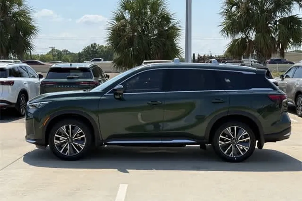 2026 Infiniti QX60 Luxe photo 1