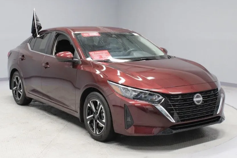 2024 Nissan Sentra SV photo 1