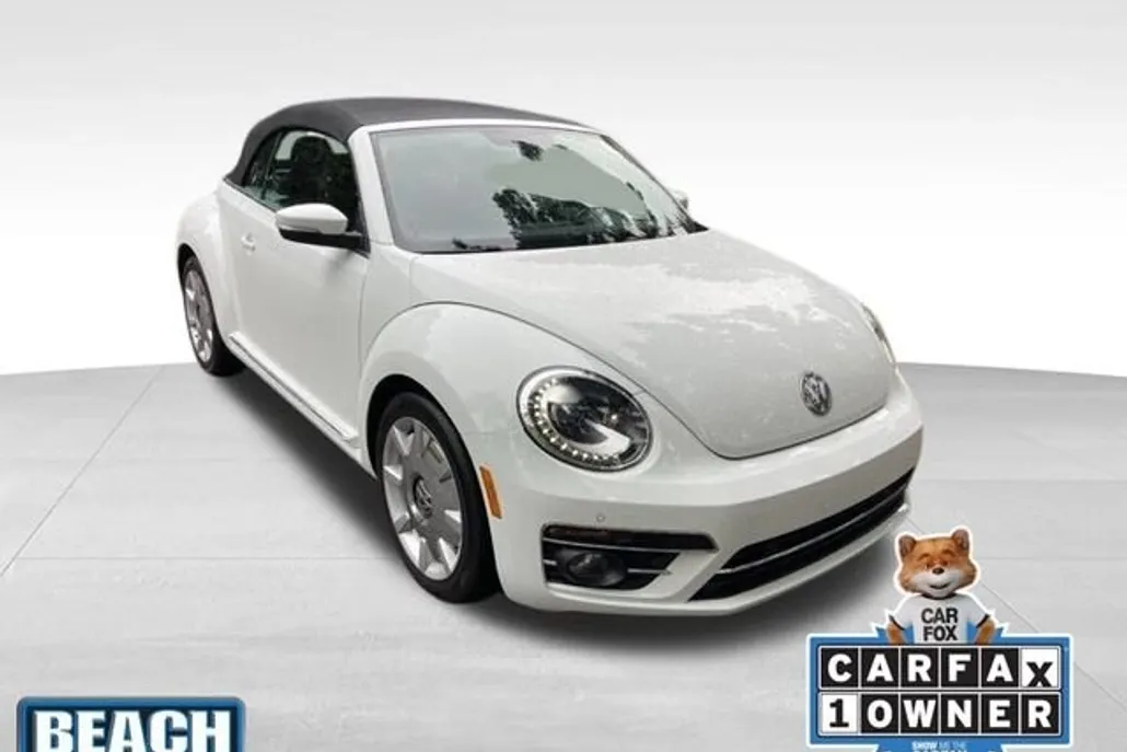 2019 Volkswagen Beetle Convertible SE photo 1