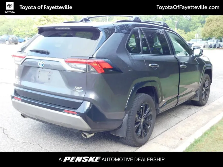 2023 Toyota RAV4 Hybrid XSE photo 1