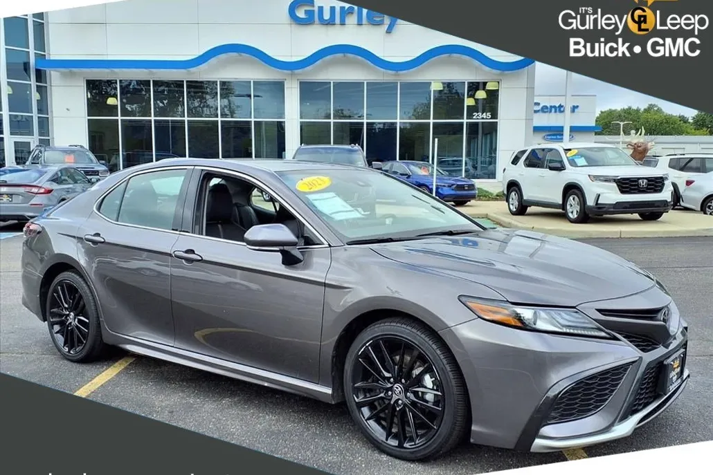 2023 Toyota Camry XSE photo 1