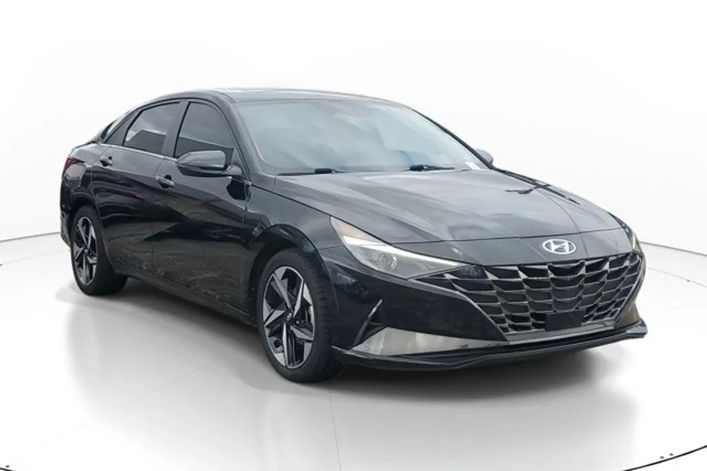 2021 Hyundai Elantra SEL photo 1