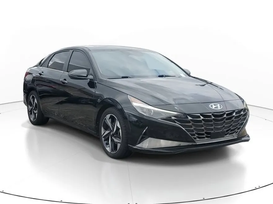 2021 Hyundai Elantra SEL photo 1